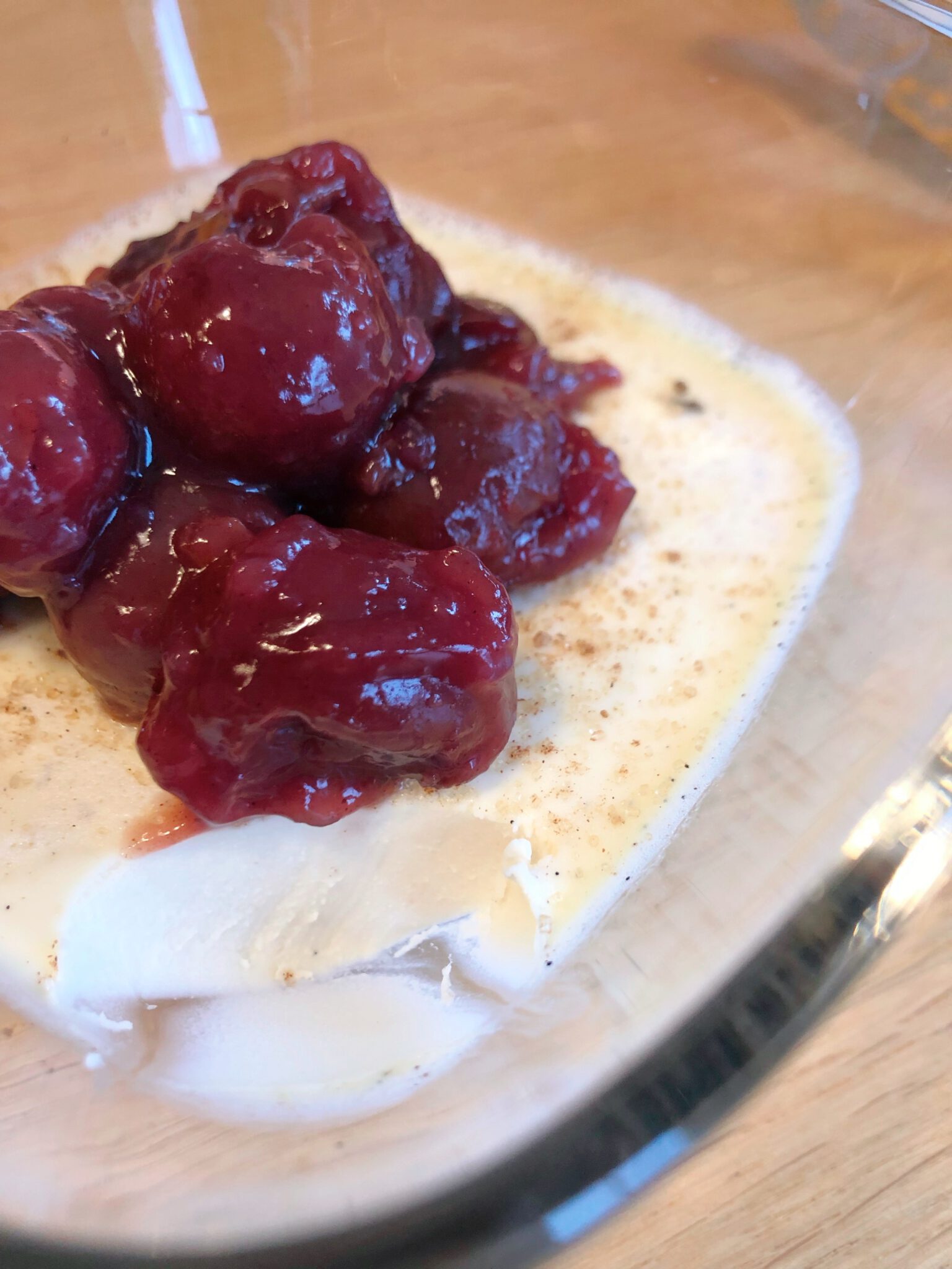 Panna Cotta mit Punschkirschen